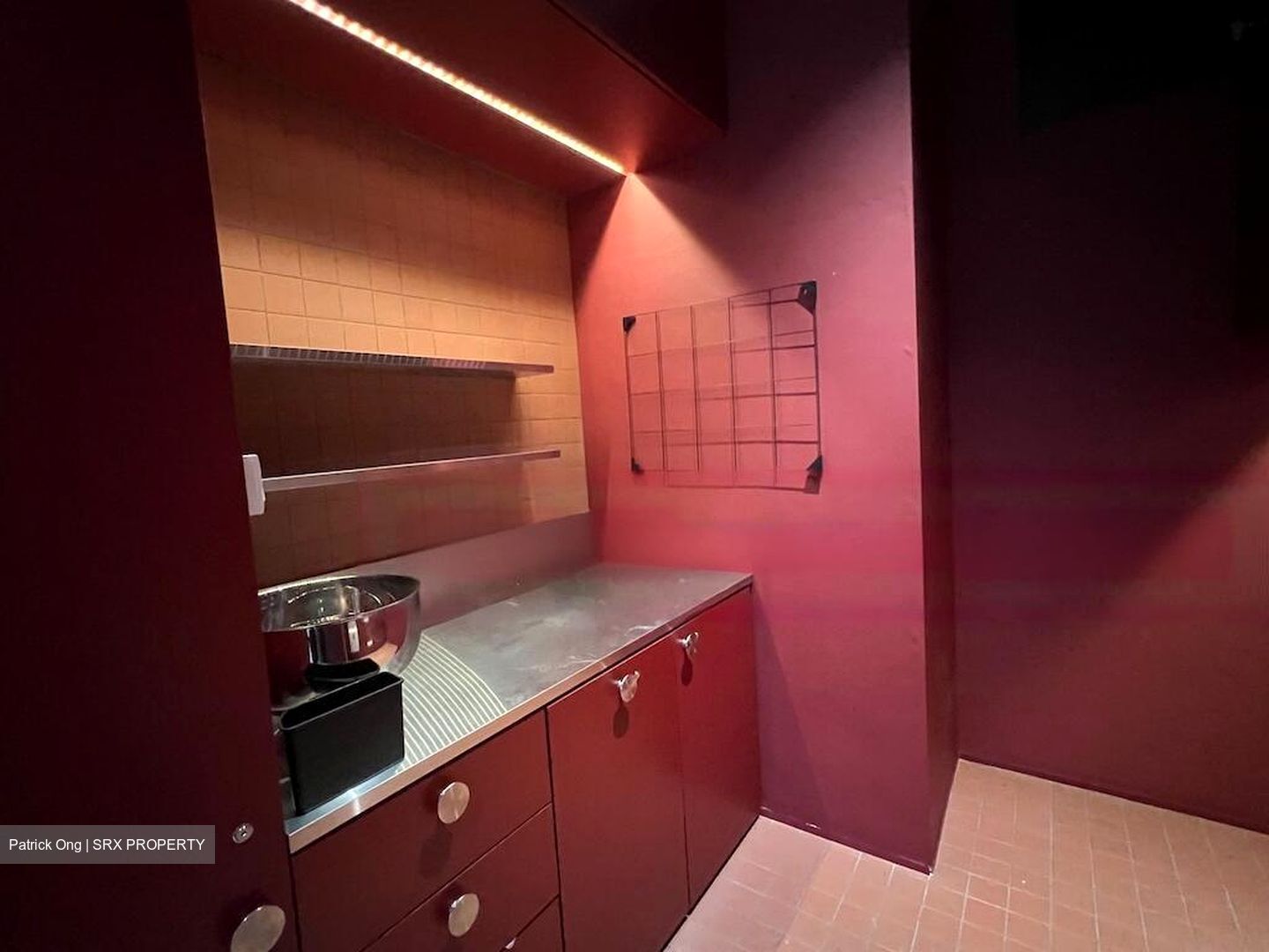 Tahir Building (D1), Office #459852551